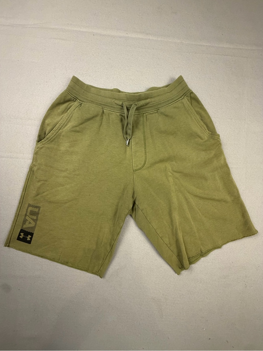 Under Armour Men's Olive Athletic Drawstring Shorts L